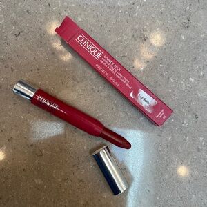 NIB Clinique Chubby Stick Lip Balm, full size in Super Strawberry 07shade for 💋